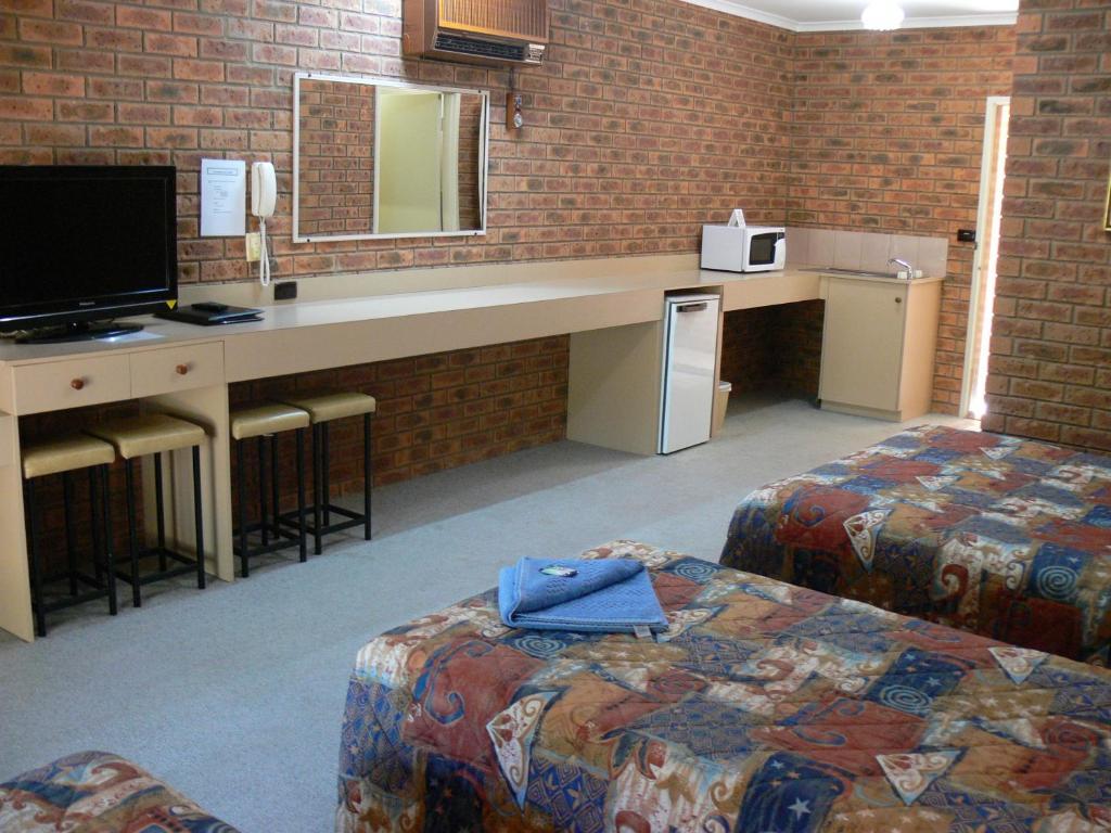 Settlement Motor Inn Дениликуин Номер фото