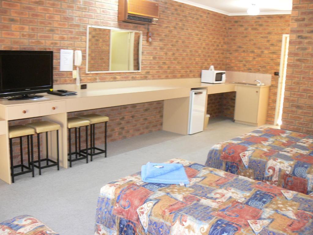Settlement Motor Inn Дениликуин Номер фото